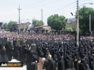 حضور خانواده بزرگ دانشگاه فنی و حرفه ای استان کرمانشاه در اجتماع عزاداران رئیس جمهور شهید 
 5