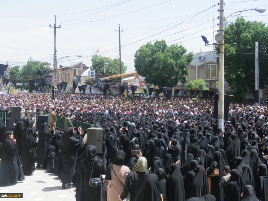 حضور خانواده بزرگ دانشگاه فنی و حرفه ای استان کرمانشاه در اجتماع عزاداران رئیس جمهور شهید 
 5