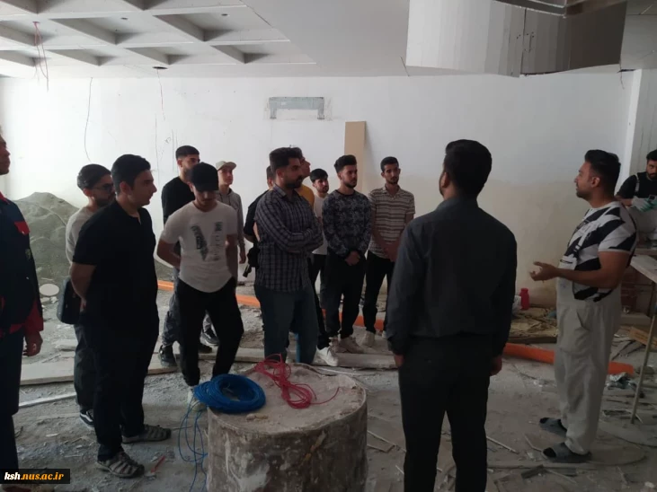 درادامه تورهای علمی پژوهشی صورت گرفت:
بازدید دانشجویان رشته عمران از پروژه های لوکس دکوراسیون داخلی در خیابان کسری کرمانشاه
