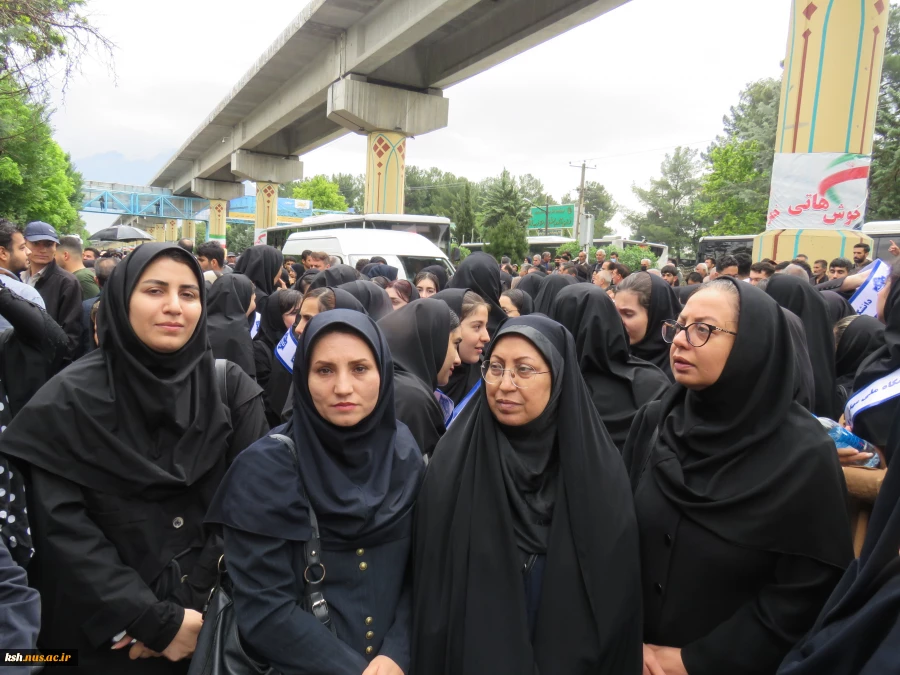 حضور پر شور کارکنان، اساتید و دانشجویان دانشگاه ملی مهارت استان کرمانشاه در مراسم استقبال از سفر رئیس جمهور 13