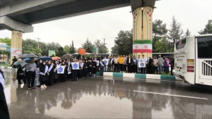 حضور پر شور کارکنان، اساتید و دانشجویان دانشگاه ملی مهارت استان کرمانشاه در مراسم استقبال از سفر رئیس جمهور 17