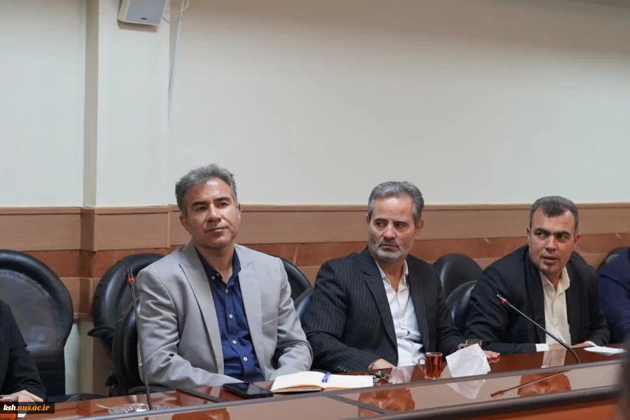 حضور کارکنان و اساتید دانشگاه ملی مهارت واحد استان کرمانشاه در بیت نماینده ولی فقیه و امام جمعه کرمانشاه 13