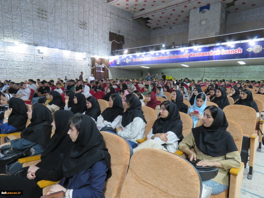 برگزاری جلسه جهاد تبیین در دانشگاه ملی مهارت واحد استان کرمانشاه 12