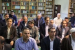 استاندار و جمعی از مدیران استان کرمانشاه، در اولین روز کاری هفته دولت، با نماینده ولی فقیه در استان و امام جمعه کرمانشاه، دیدار کردند 3